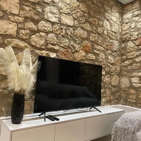 Haven * Sarandë