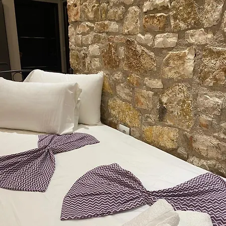 Haven Sarandë